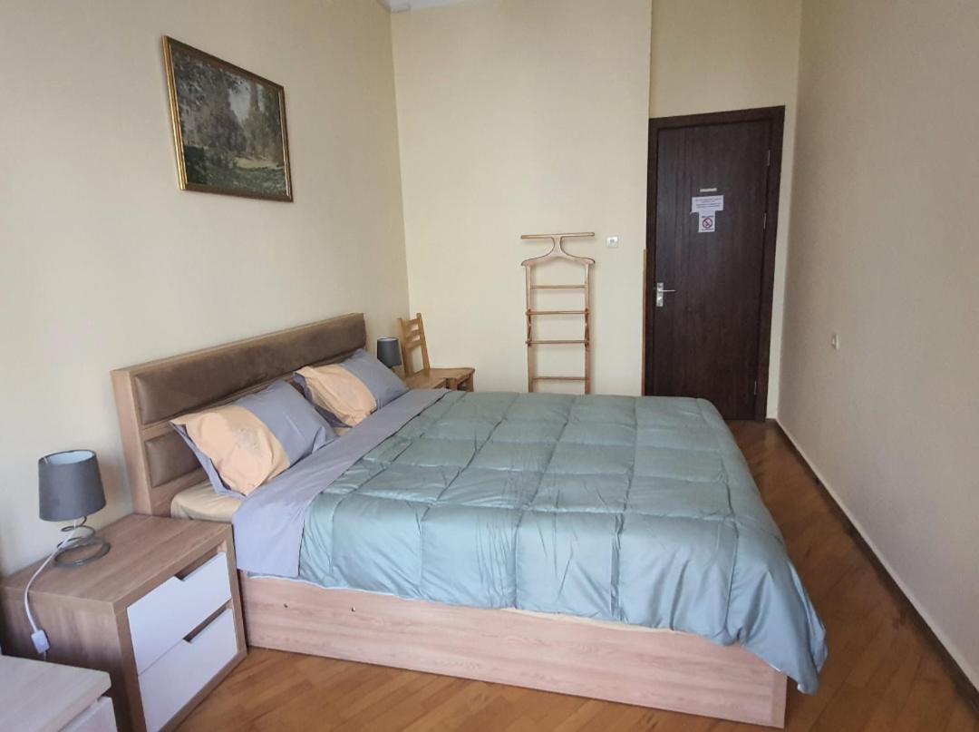 Guesthouse Hillside Tbilisi Exterior foto